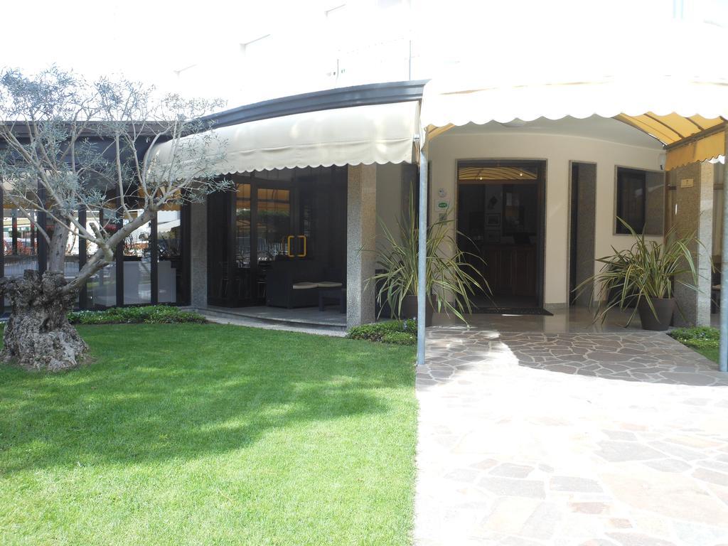 Hotel Jesolo Sand Exterior foto