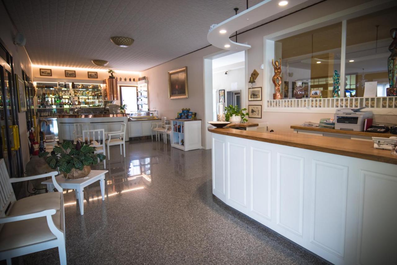 Hotel Jesolo Sand Exterior foto